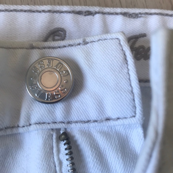 Vintage Y2K Guess White Denim Skirt - Picture 5 of 6